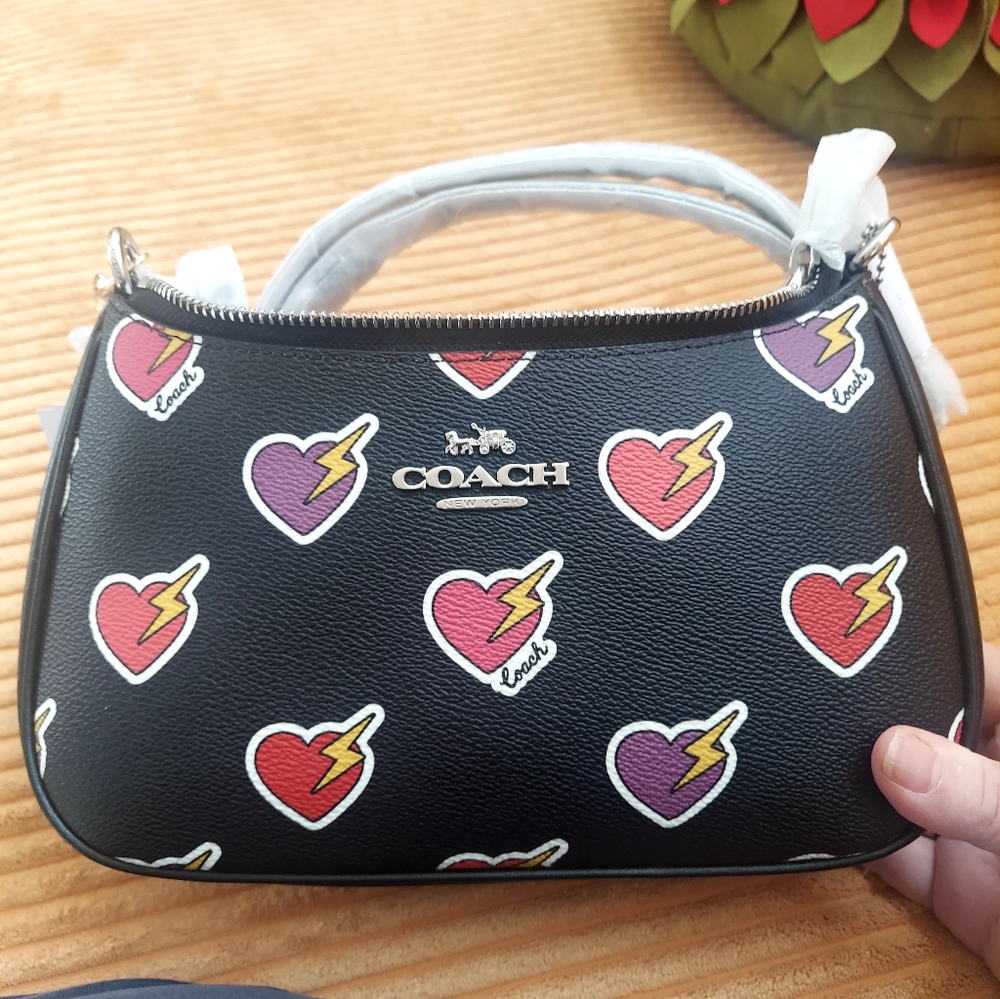 Coach Teri Shoulder Bag Black with Heart Bolt Print. NWT - Picture 15 of 16